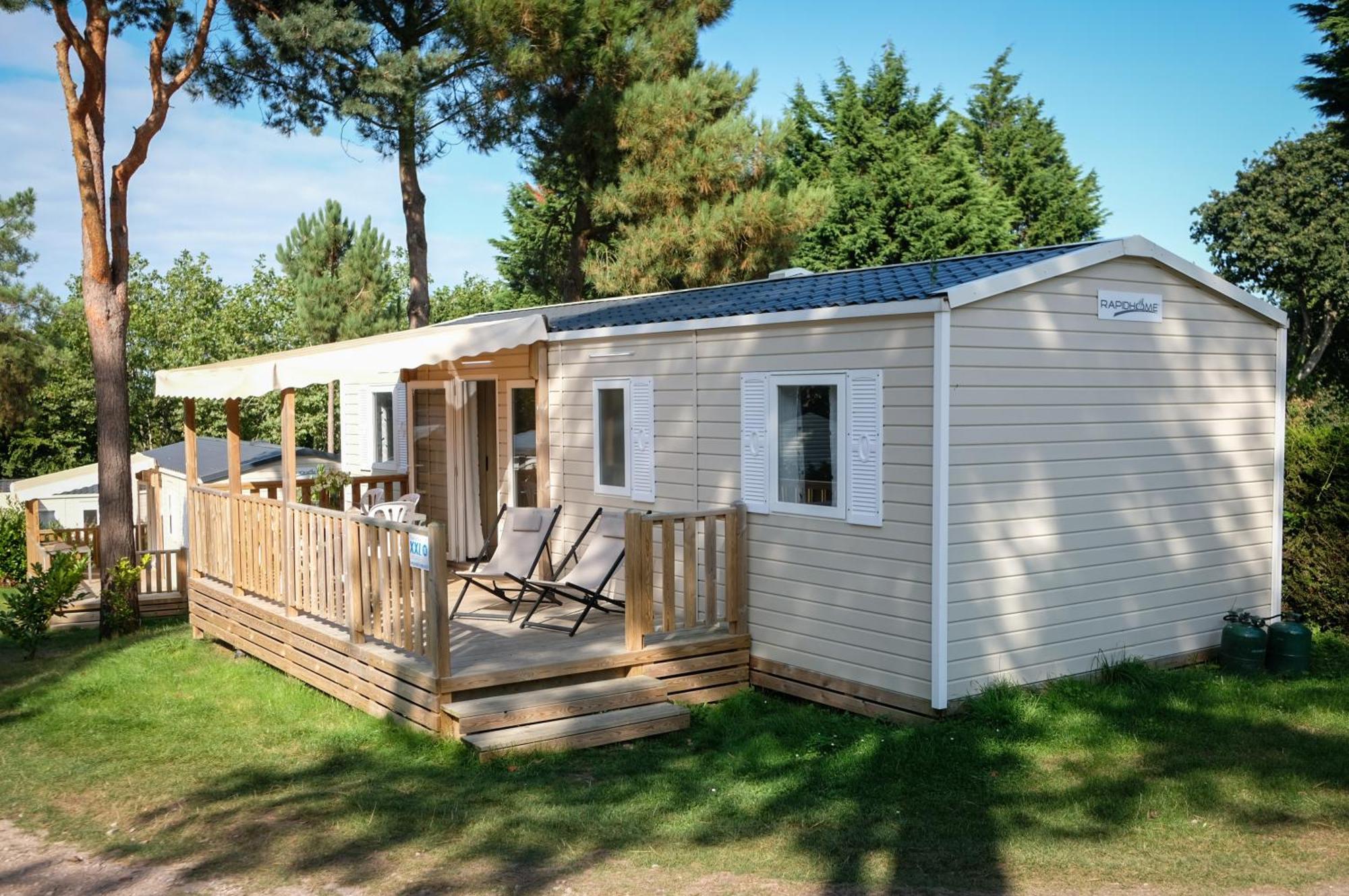 Mobil Home Xxl 4 Chambres - Camping Le Viaduc Millau Eksteriør billede